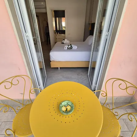 Bed and breakfast Lemon Gaja 4*